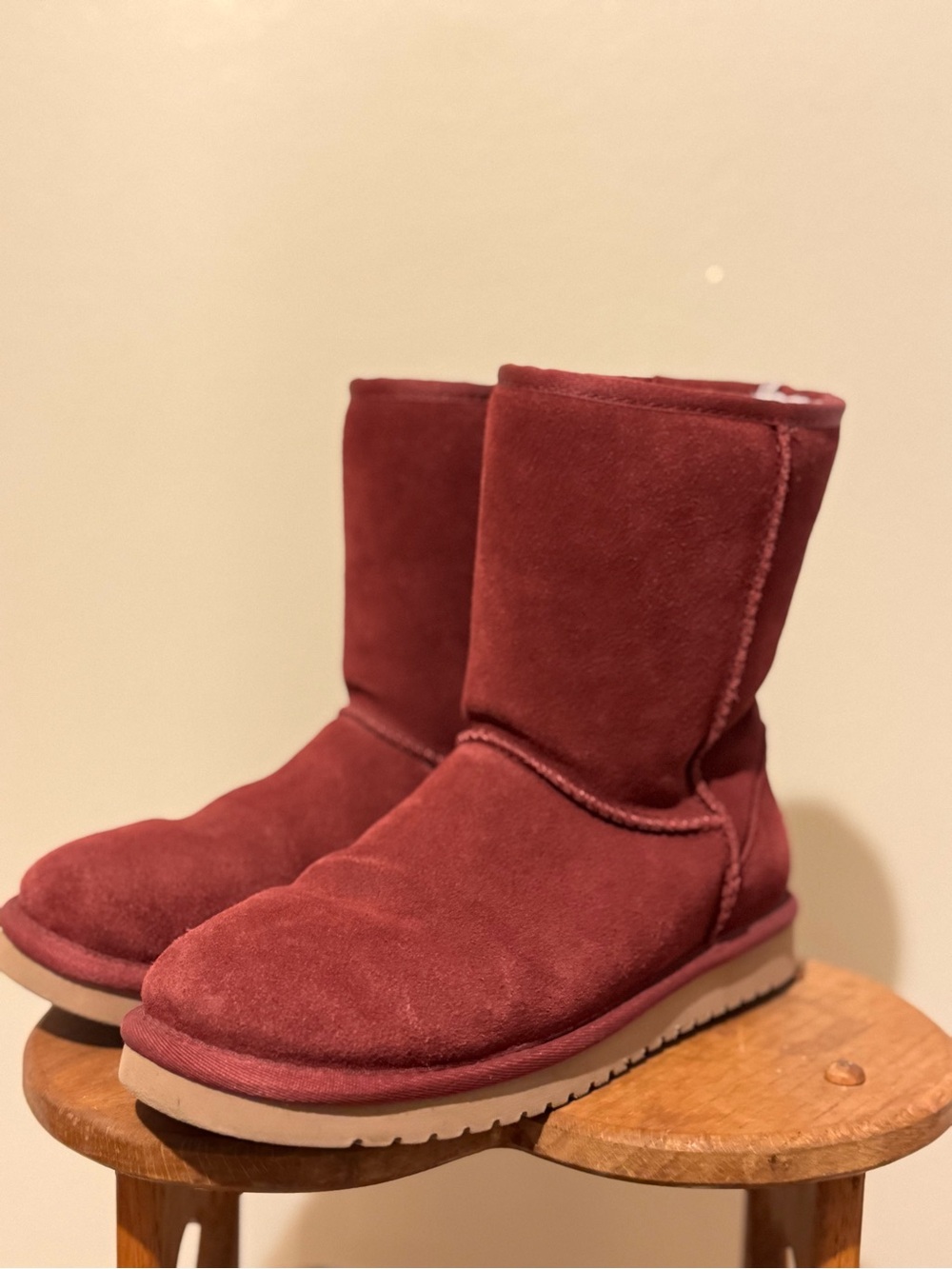 Koolaburra by UGG Koola Short Suede Boots Burgundy Size 7